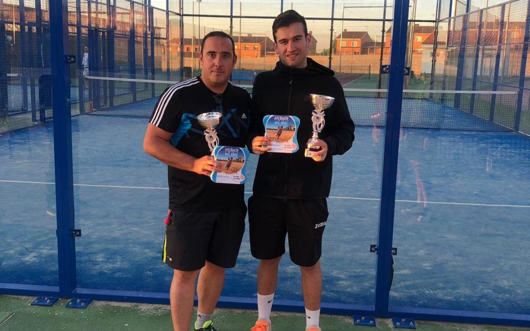 Eduardo y Roberto, Campeones del III Maratón de Pádel “Peña Atletico Madrid de Almorox”
